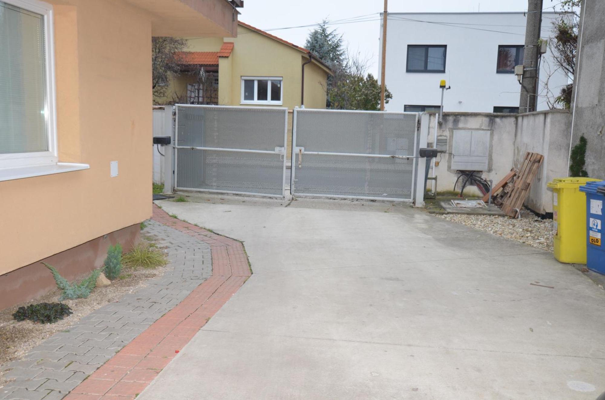 Cutie Apartment Bratislava Ngoại thất bức ảnh